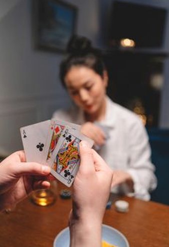 tứ sắc di động Debet